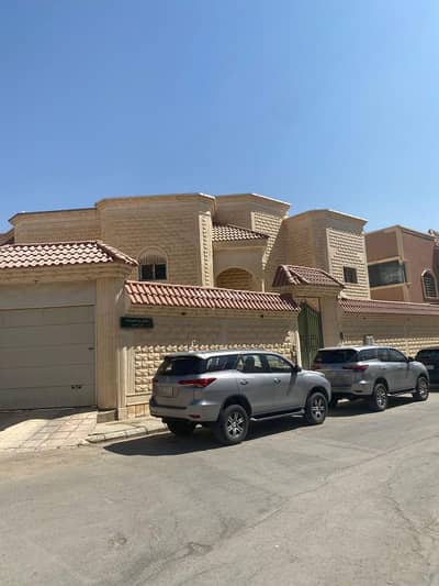 8 Bedroom Villa for Sale in North Riyadh, Riyadh - Villa 625 square meters corner