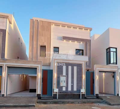 5 Bedroom Apartment for Sale in East Riyadh, Riyadh - Townhouse apartment - Riyadh - Al Janadiriyah