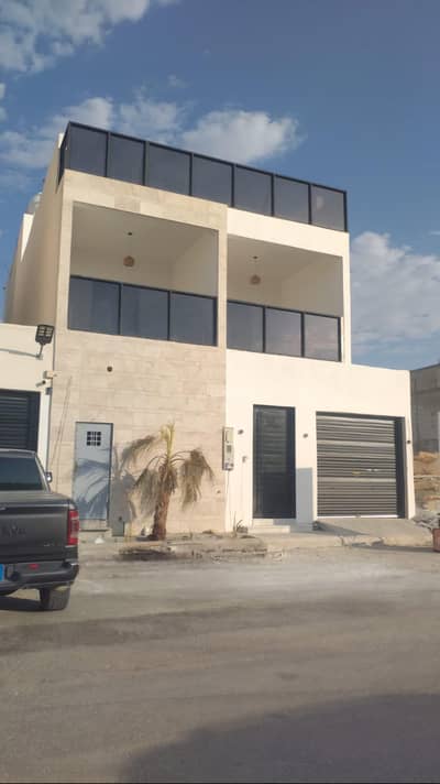 10 Bedroom Villa for Sale in West Riyadh, Riyadh - Villa For Sale in Al Muhadiyah, Riyadh