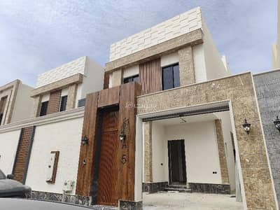 5 Bedroom Villa for Sale in East Riyadh, Riyadh - Villa for sale in Yarmuk, East Riyadh