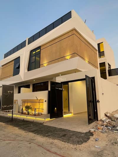 5 Bedroom Villa for Sale in West Riyadh, Riyadh - Luxury Villa for Sale – Modern Design and Spacious Interiors