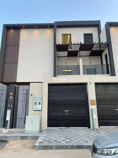 3 Bedroom Floor for Sale in South Riyadh, Riyadh - Villa for sale in Badr, south of Riyadh