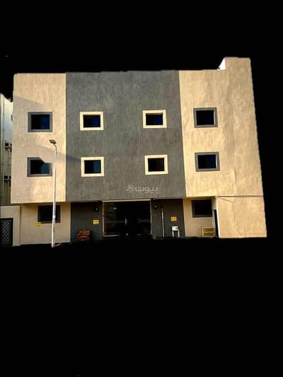 11 Bedroom Flat for Sale in North Jeddah, Jeddah - Building for sale in Safa behind Al-Ahwal, close to Tahlia Street