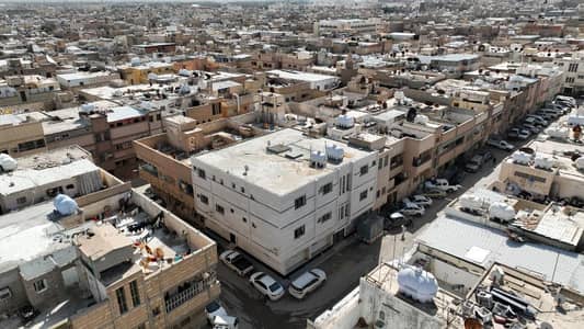 Building for Sale in Central Riyadh, Riyadh - Building for sale on Sa'id Bin Sufyan Street, Munawwah neighborhood, Riyadh city