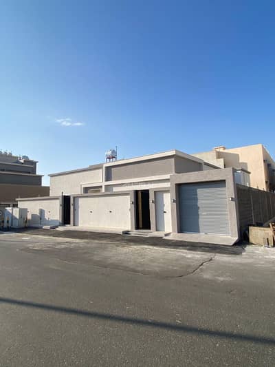 7 Bedroom Floor for Sale in Al Noor District, Khamis Mushait - Floor in Al Noor District 7 bedrooms 1250000 SAR - 87621874