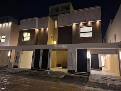 7 Bedroom Floor for Sale in East Riyadh, Riyadh - 7 bedroom apartment for sale in Al Janaderiyah, Riyadh