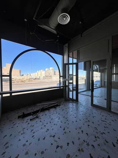 Exhibition Building for Rent in North Riyadh, Riyadh - Shops for rent in Al Aaridh, north of Riyadh