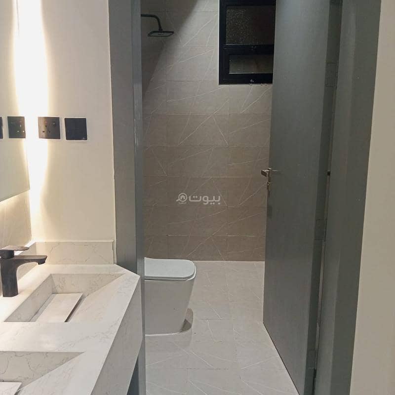 Floor for rent with elevator in Riyadh, Naddah district