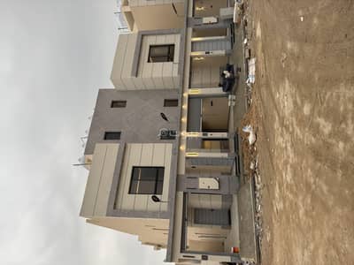 4 Bedroom Floor for Sale in South Riyadh, Riyadh - Floor in South Riyadh，Badr 4 bedrooms 670000 SAR - 87622199