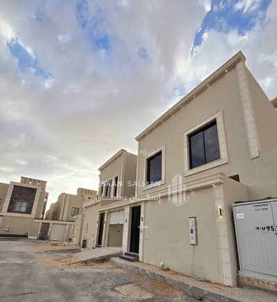 9 Bedroom Villa for Sale in East Riyadh, Riyadh - Villa for sale in Al Janadriyah, East Riyadh