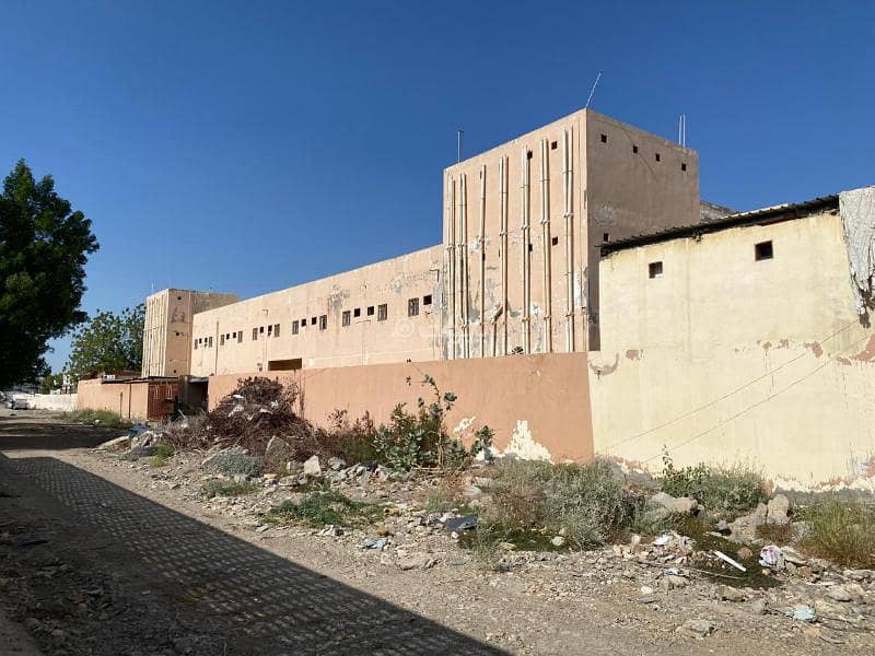 Commercial warehouse for rent in Al-Muntazahat district in Jeddah