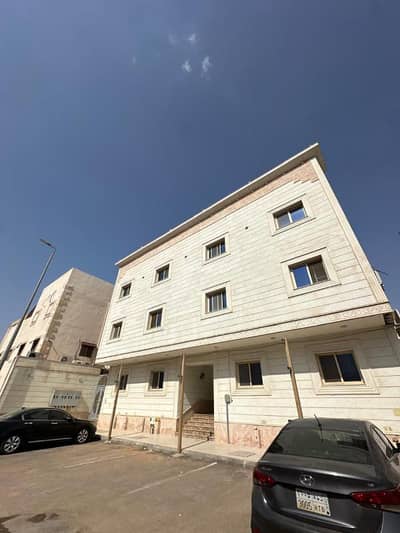 6 Bedroom Flat for Sale in Al Ranuna, Madina - Apartment for sale in Ranona with 6 rooms