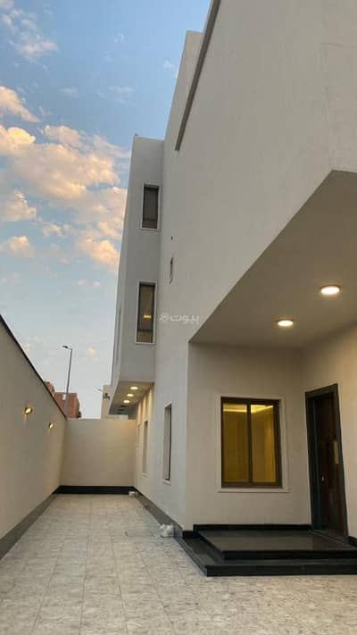 5 Bedroom Villa for Sale in North Jeddah, Jeddah - 5 bedroom villa for sale in Al Yaqout, Jeddah