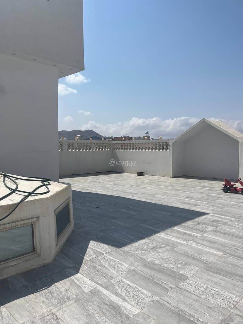 9 Bedroom Building For Sale in Al Qaraheen, Al Taif Region, Makkah Province