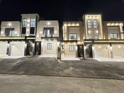 7 Bedroom Villa for Sale in Al Zuhur, Abha - Luxurious penthouse with a garden and a car entrance in Badr Al-Mahalla, Abha