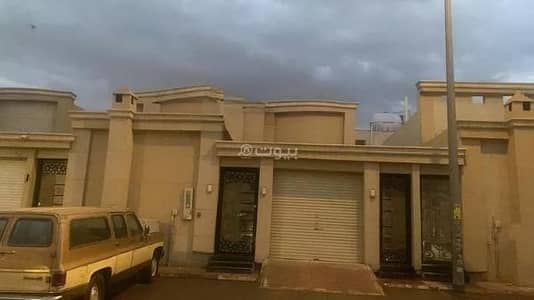 5 Bedroom Villa for Sale in East Riyadh, Riyadh - Villa For Sale in Al Janadriyah, East Riyadh