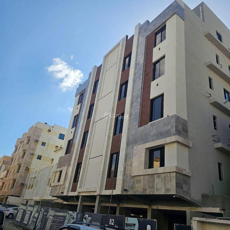 4 bedroom front apartment with two entrances for sale in Salamah, Jeddah