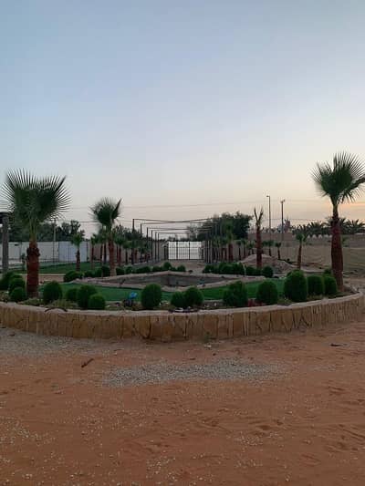 8 Bedroom Farm for Sale in Al Jamiah, Al Muzahimiyah Riyadh Region - Farm for sale in Al-Muzahmiyya