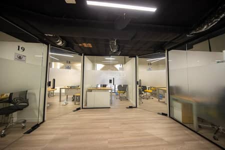 مكتب  للايجار في غرب الرياض، الرياض - مكتب للإيجار الرياض