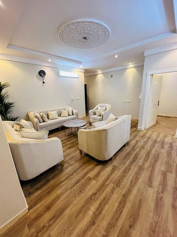 For monthly rent, a furnished family apartment in Al-Munsiyah district - Offer number 832