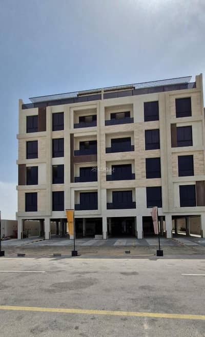3 Bedroom Flat for Rent in Al Saif, Dammam - Luxury apartment for rent in Tharwat neighborhood - prime location and stunning sea view!
