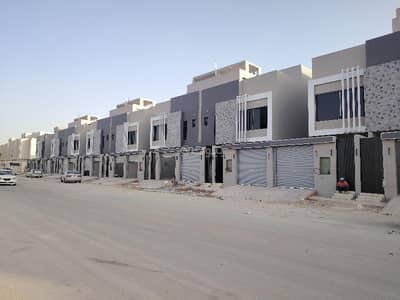 5 Bedroom Floor for Sale in South Riyadh, Riyadh - Real estate for sale townhouse area of ​​250 sqm negotiable with my beloved Badr Al-Shifa