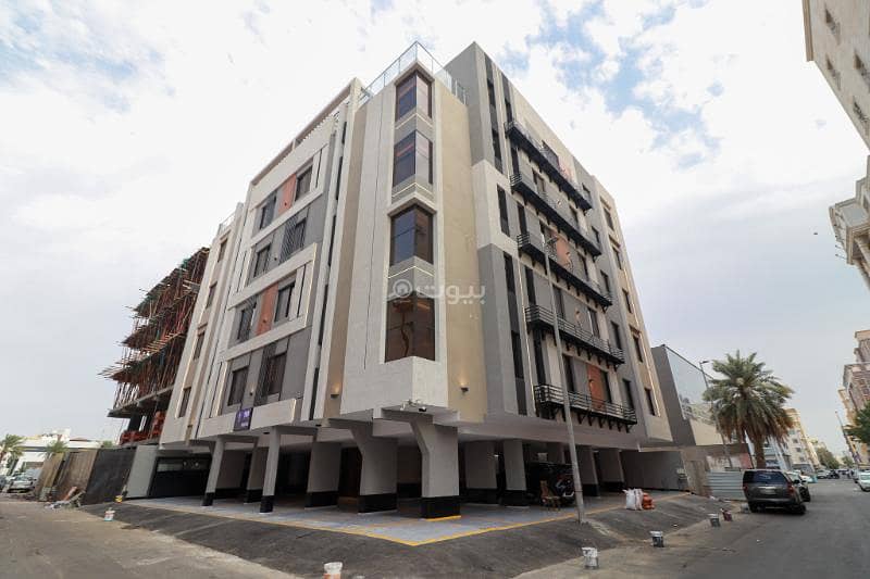 4 bedroom front apartment with two entrances for sale in Rawdah, Jeddah