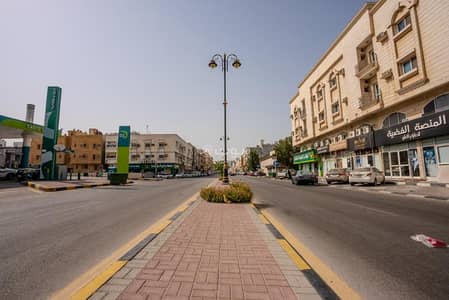 Residential Building for Sale in Al Khobar Al Janubiyah, Al Khobar - Building for sale on Khobar Street, Al Khobar Al Janubiyah district, Khobar city