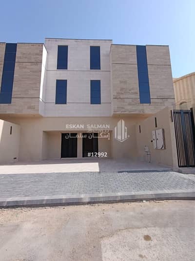 4 Bedroom Floor for Sale in West Riyadh, Riyadh - Durr - Riyadh - Al Awali neighborhood