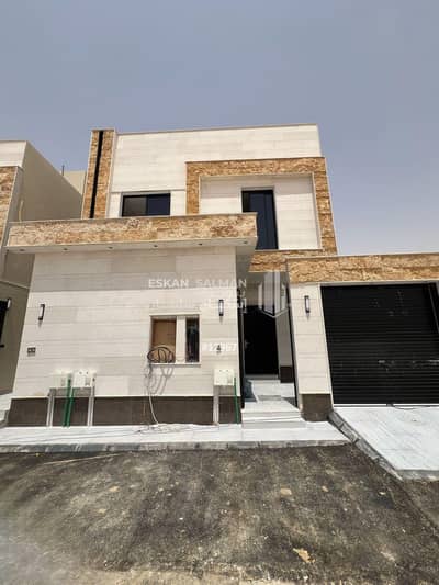 6 Bedroom Floor for Sale in East Riyadh, Riyadh - Dawar - Riyadh - Al Janaderiah