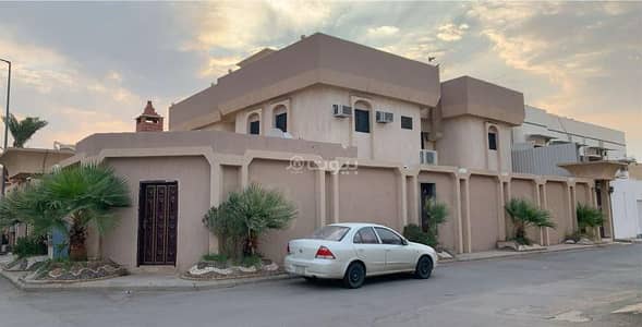 11 Bedroom Villa for Sale in East Riyadh, Riyadh - Villa with 11 bedrooms for sale in Manar, Riyadh