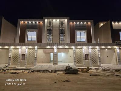 دور 3 غرف نوم للبيع في شرق الرياض، الرياض - ٣ غرف نوم ادوار للبيع الجنادرية