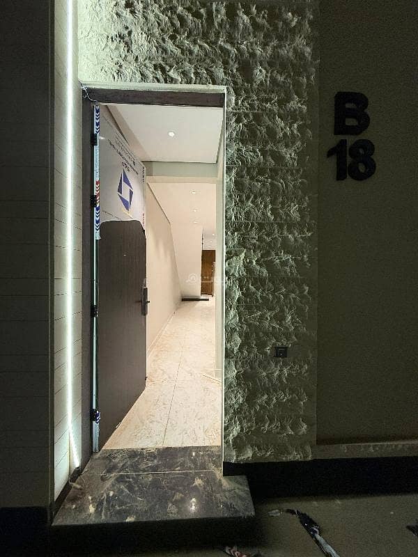 For sale, a duplex apartment with 3 floors in Al-Qadisiyah neighborhood.