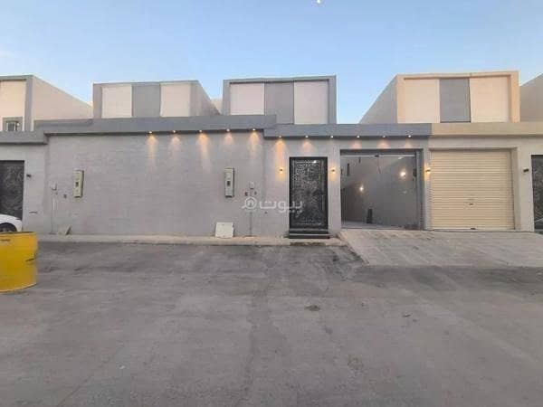Apartment For Sale in Okaz, South Riyadh