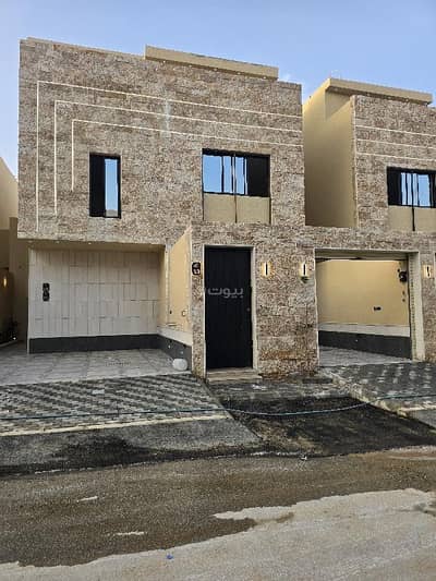 4 Bedroom Floor for Sale in West Riyadh, Riyadh - Floor in West Riyadh，Tuwaiq 4 bedrooms 900000 SAR - 87651121