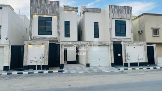 7 Bedroom Villa for Sale in King Fahd Suburb, Dammam - Villa - Dammam - King Fahd suburb, Al-Bayda