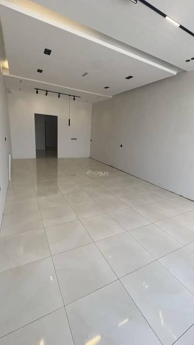 معرض  للايجار في شمال الرياض، الرياض - ممتلكات للبيع