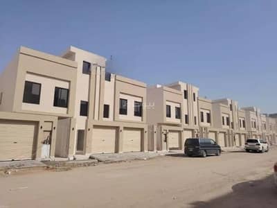 دور 4 غرف نوم للبيع في جنوب الرياض، الرياض - دور للبيع في عكاظ، جنوب الرياض