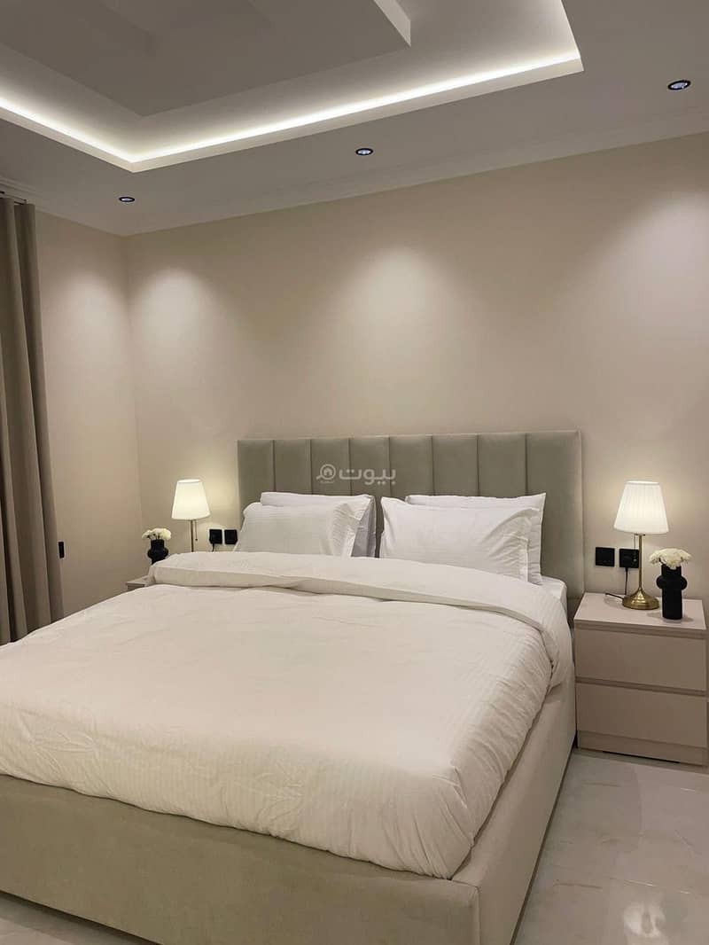Spacious studio with master bed and side seating