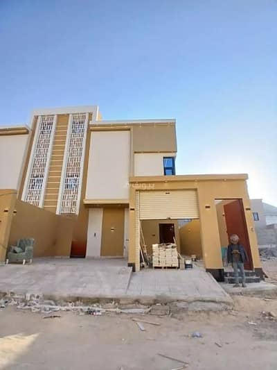 5 Bedroom Floor for Sale in South Riyadh, Riyadh - 1 Floor For Sale in Okaz, Riyadh