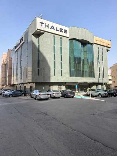Building for Rent in Central Riyadh, Riyadh - Marketing offer: Promising investment opportunity for a fully equipped administrative headquarters in the heart of vibrant Riyadh