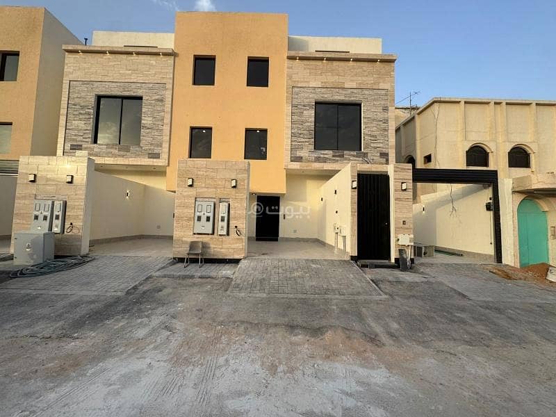 دور علوي للبيع بحي المونسية تشطيب راقي بسعر مميز دور علوي للبيع بحي المونسية تشطيب راقي بسعر مميز