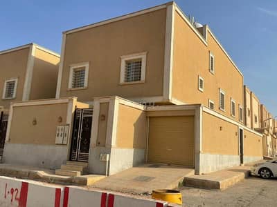 9 Bedroom Villa for Sale in West Riyadh, Riyadh - Circle, stolen, and two apartments