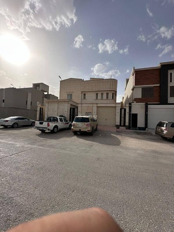 للبيع فيلا دور واربعه شقق استثماريه بحي النرجس للبيع فيلا دور واربعه شقق استثماريه بحي النرجس