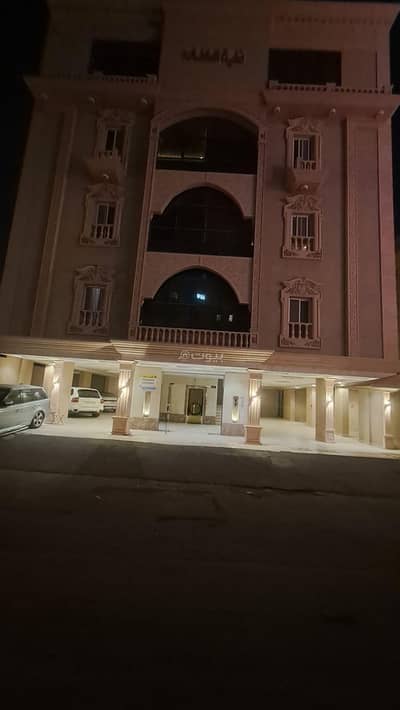 7 Bedroom Floor for Rent in North Jeddah, Jeddah - Rooftop Villa for Rent – Al-Rawdah District