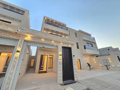 4 Bedroom Floor for Sale in East Riyadh, Riyadh - Ground floor with a prime location