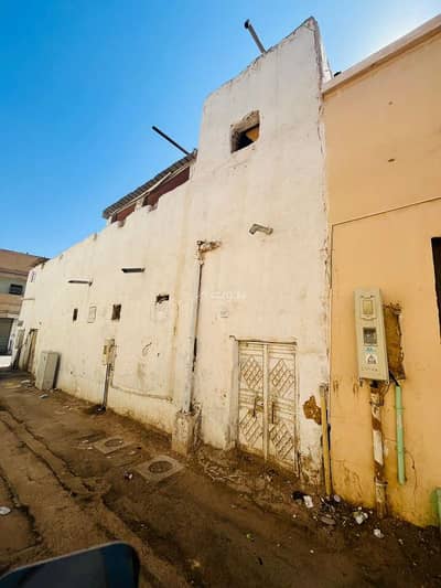 فیلا 4 غرف نوم للبيع في وسط الرياض، الرياض - بيت شعبي للبيع