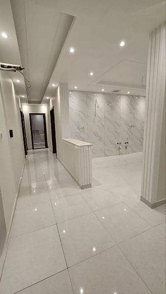 5 Bedroom Flat for Sale in North Jeddah, Jeddah - Apartment For Sale in Al Safa, North Jeddah