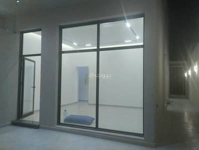 3 Bedroom Floor for Sale in East Riyadh, Riyadh - Floor in East Riyadh，Al Qadisiyah 3 bedrooms 1250000 SAR - 87589323