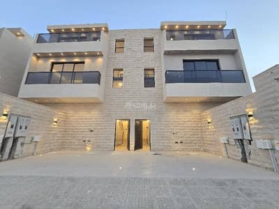 5 Bedroom Floor for Sale in East Riyadh, Riyadh - Floor in East Riyadh，Al Janadriyah 5 bedrooms 800000 SAR - 87666711